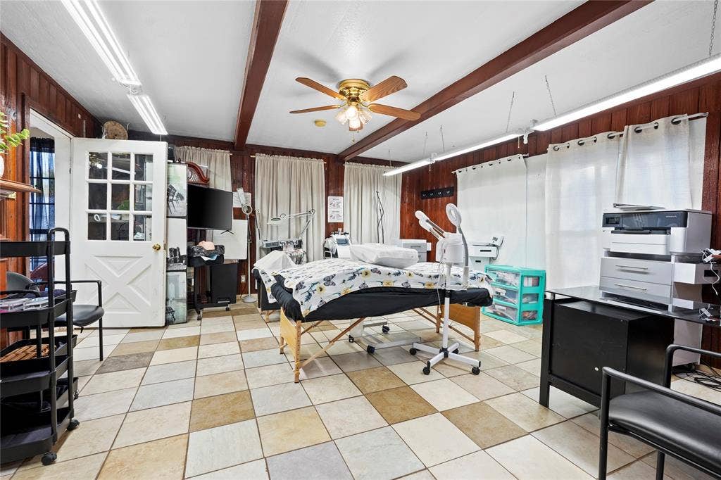 3021 E Lancaster Avenue, Fort Worth, TX 76103