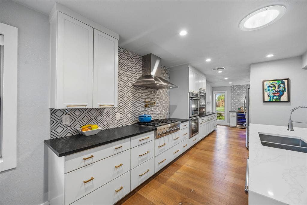 4136 Flintridge Drive, Dallas, TX 75244 4136 Flintridge Drive, Dallas, TX 75244