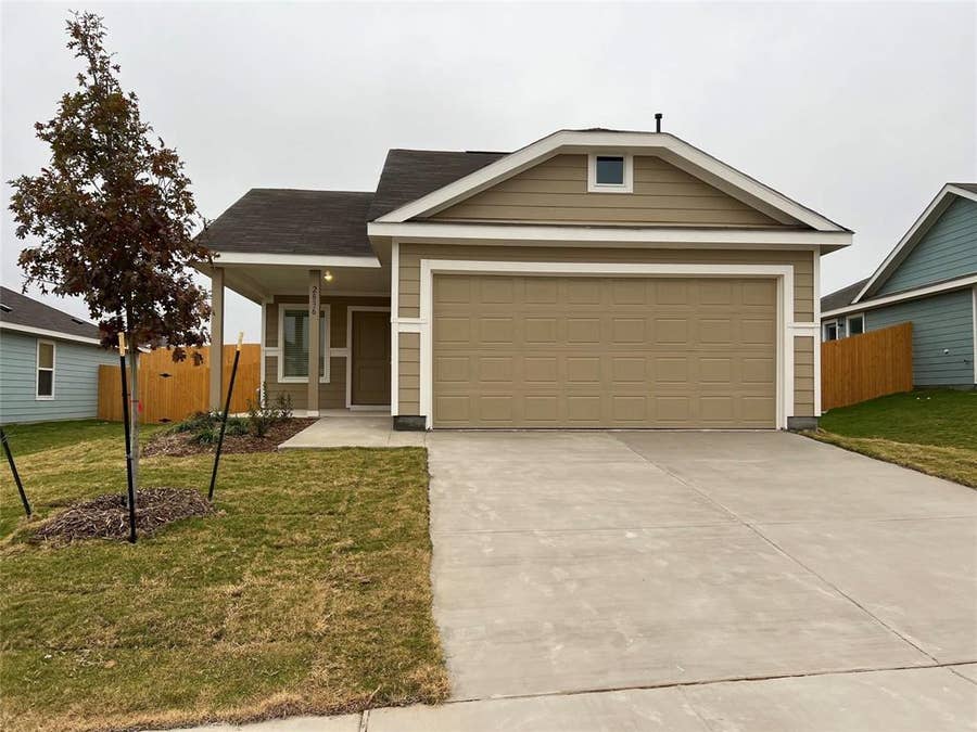 Property photo for 2836 Slatewood Drive, Fort Worth, TX