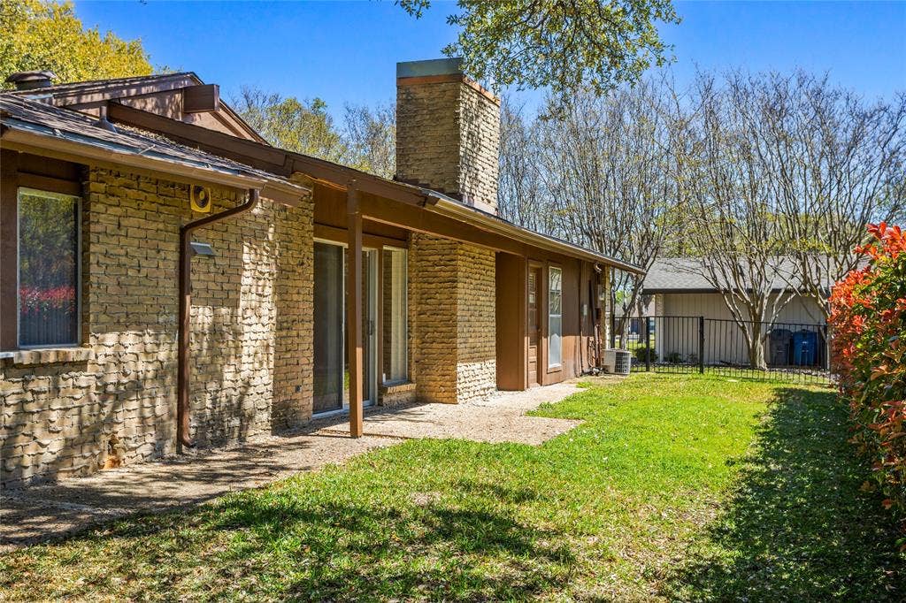 15721 mapleview, Dallas, TX 75248 15721 mapleview, Dallas, TX 75248
