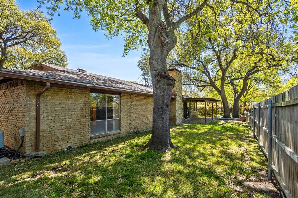 15721 mapleview, Dallas, TX 75248 15721 mapleview, Dallas, TX 75248