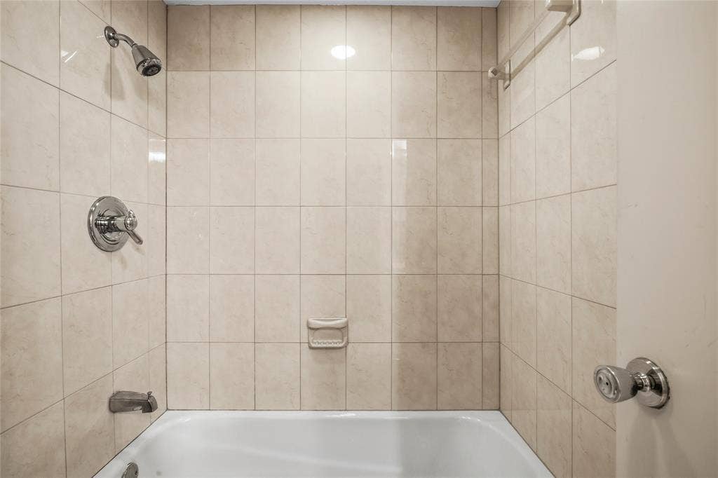 15721 mapleview, Dallas, TX 75248 15721 mapleview, Dallas, TX 75248