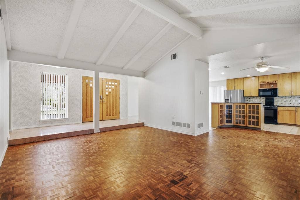 15721 mapleview, Dallas, TX 75248 15721 mapleview, Dallas, TX 75248