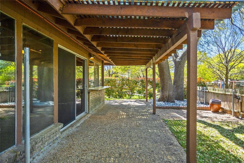 15721 mapleview, Dallas, TX 75248 15721 mapleview, Dallas, TX 75248