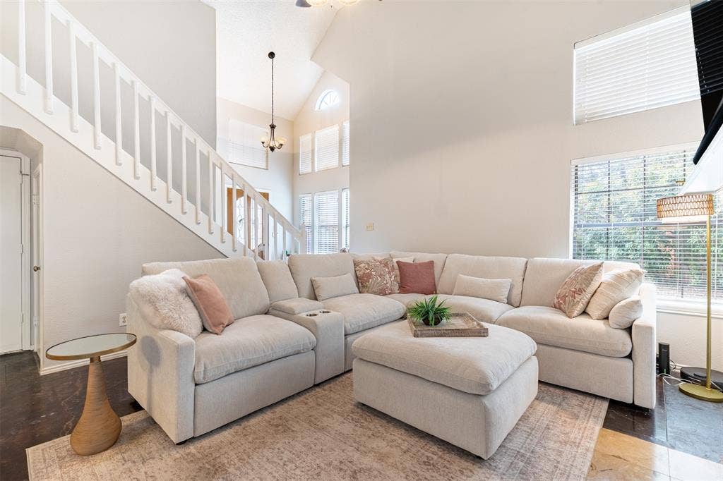 422 Santa Fe Trail, #11, Irving, TX 75063 422 Santa Fe Trail, #11, Irving, TX 75063
