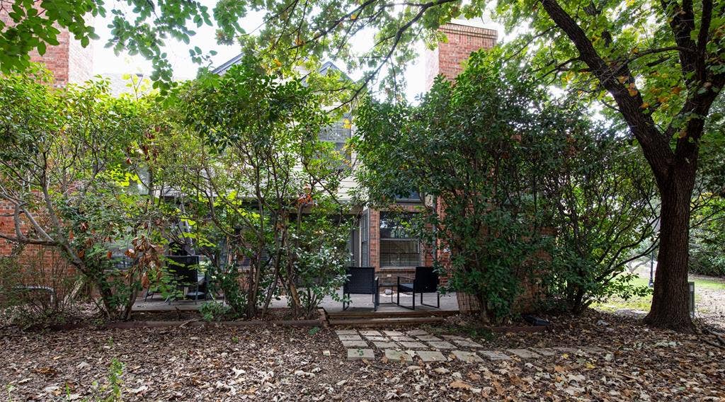 422 Santa Fe Trail, #11, Irving, TX 75063 422 Santa Fe Trail, #11, Irving, TX 75063