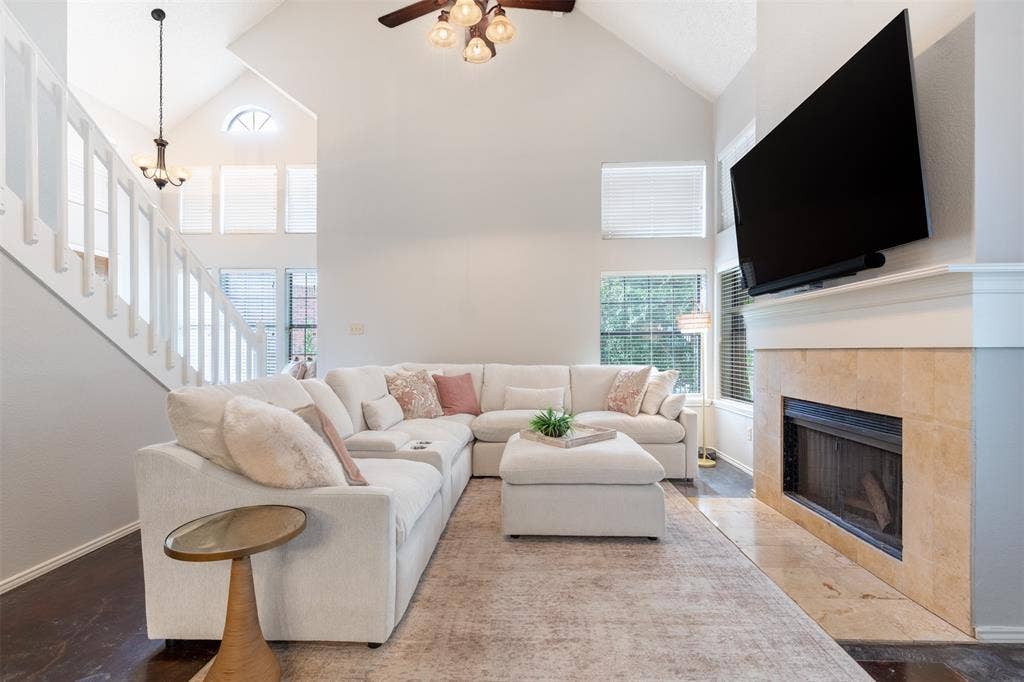 422 Santa Fe Trail, #11, Irving, TX 75063 422 Santa Fe Trail, #11, Irving, TX 75063