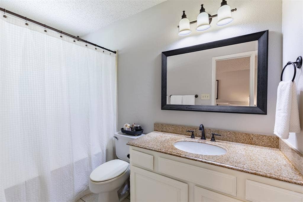 422 Santa Fe Trail, #11, Irving, TX 75063 422 Santa Fe Trail, #11, Irving, TX 75063