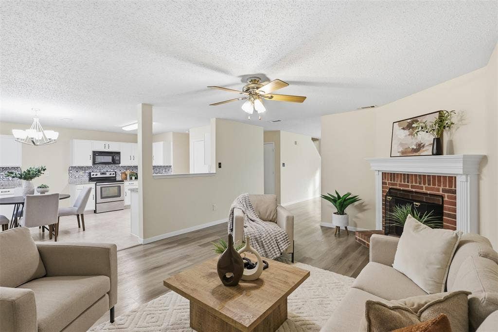 Beautiful open floorplan!