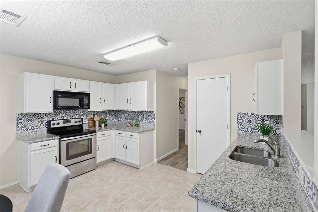 5312 Emmeryville Lane, Fort Worth, TX 76244