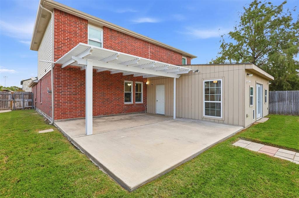 5312 Emmeryville Lane, Fort Worth, TX 76244