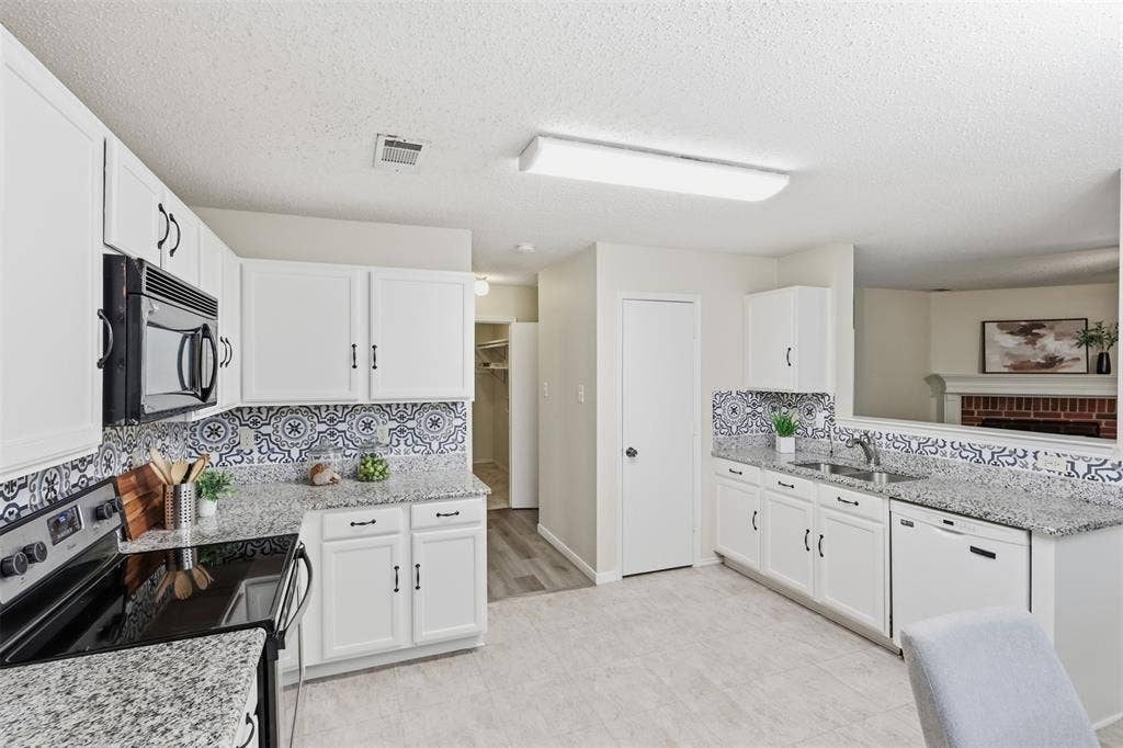 5312 Emmeryville Lane, Fort Worth, TX 76244