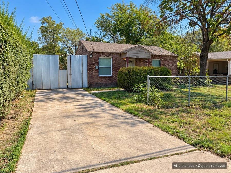 Property photo for 544 Pleasant Meadows Lane, Dallas, TX