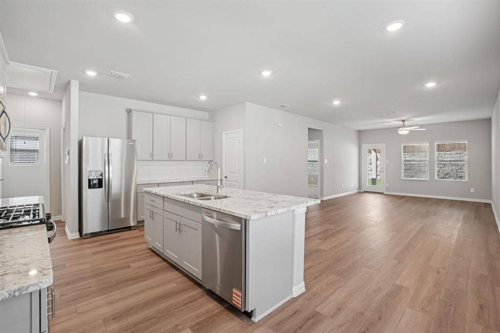 209 Decoursey Drive, Princeton, TX 75071 Photo is not of the actual home, but is an inspirational photo of builder’s model home and may depict options, furnishings, and/or decorator features that are not included.