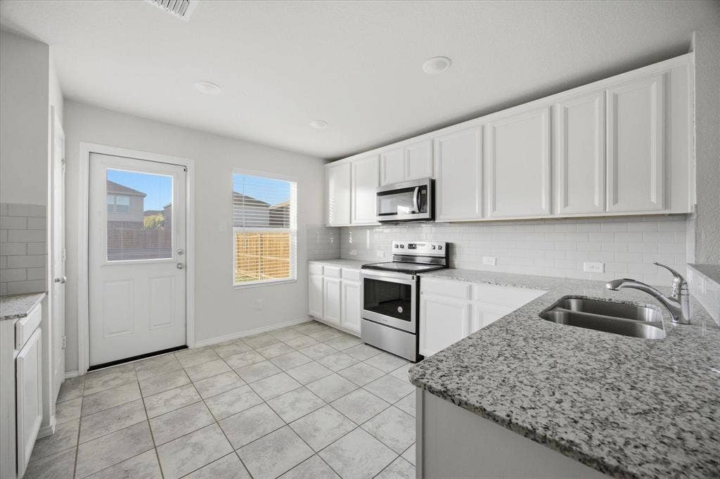 1526 Vega Drive, Forney, TX 75126 1526 Vega Drive, Forney, TX 75126