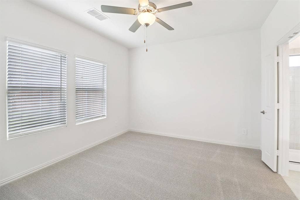 207 Decoursey Drive, Princeton, TX 75071 Photo is not of the actual home, but is an inspirational photo of builder’s model home and may depict options, furnishings, and/or decorator features that are not included.