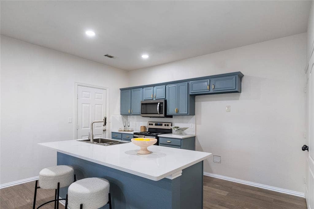 738 Carroll Lane, Lewisville, TX 75067 738 Carroll Lane, Lewisville, TX 75067