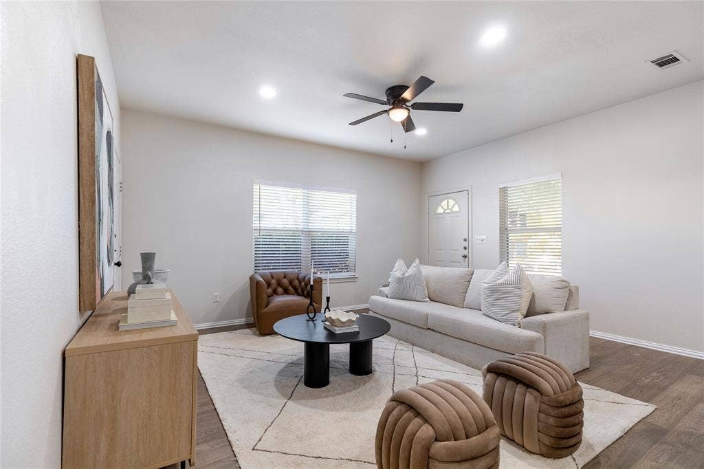 738 Carroll Lane, Lewisville, TX 75067 738 Carroll Lane, Lewisville, TX 75067