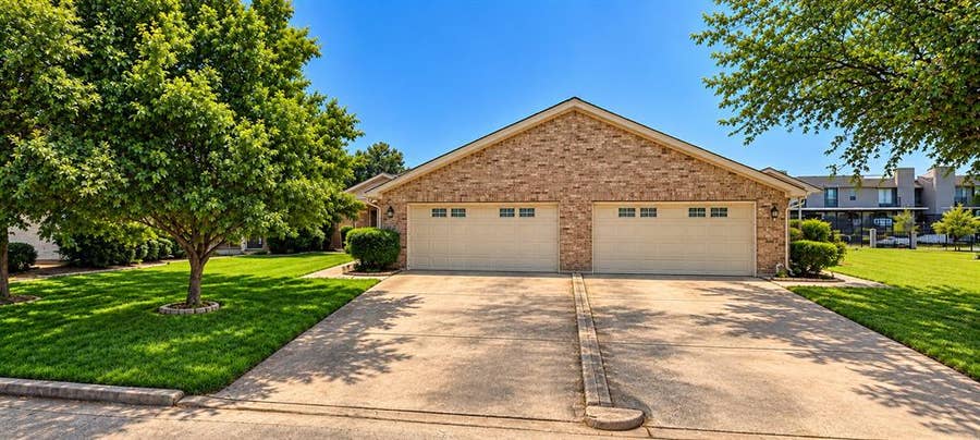 Property photo for 738 Carroll Lane, Lewisville, TX
