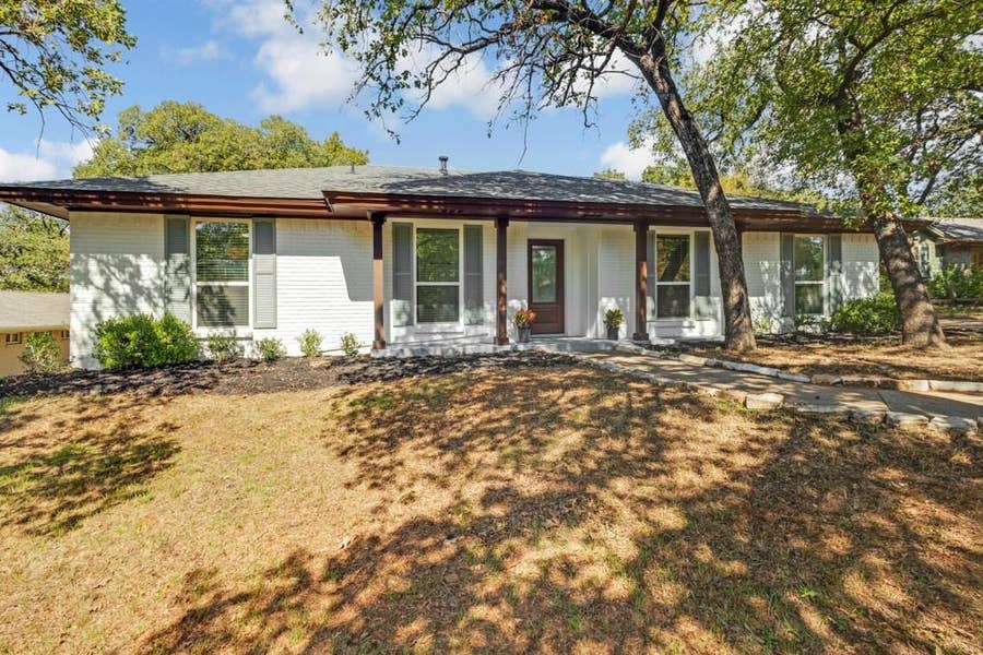 Property photo for 1137 Melissa Drive, Keller, TX