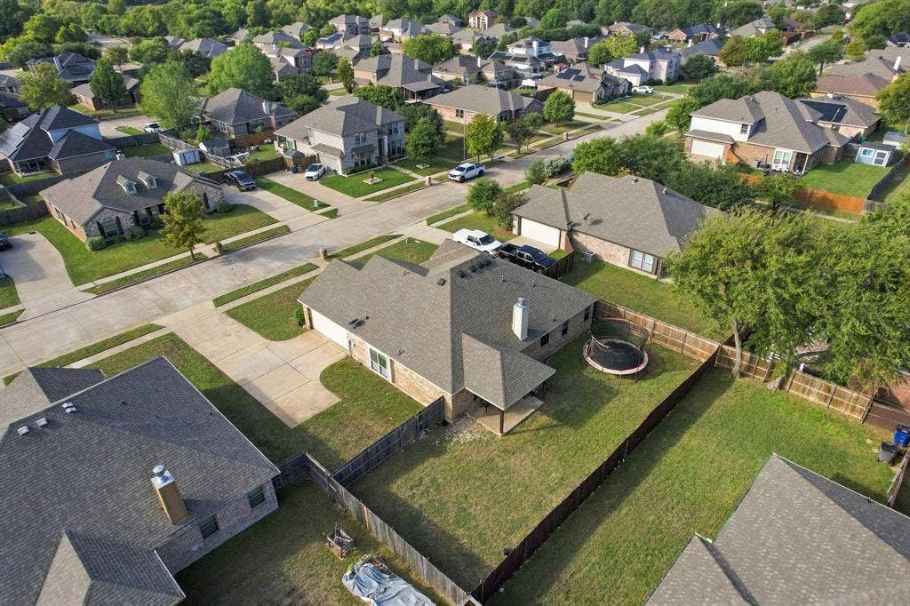 913 Sage Meadow Drive, Glenn Heights, TX 75154 913 Sage Meadow Drive, Glenn Heights, TX 75154
