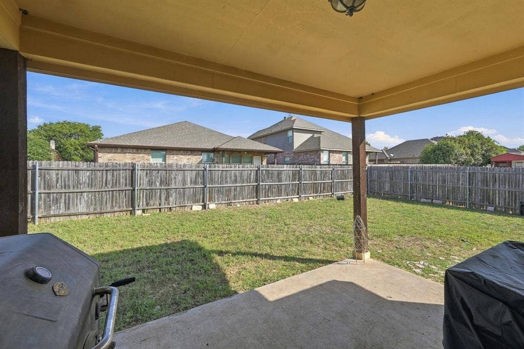 913 Sage Meadow Drive, Glenn Heights, TX 75154 913 Sage Meadow Drive, Glenn Heights, TX 75154