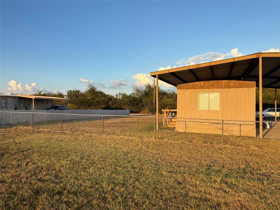 Property photo for 3304 Hidalgo Road, #B, Waxahachie, TX