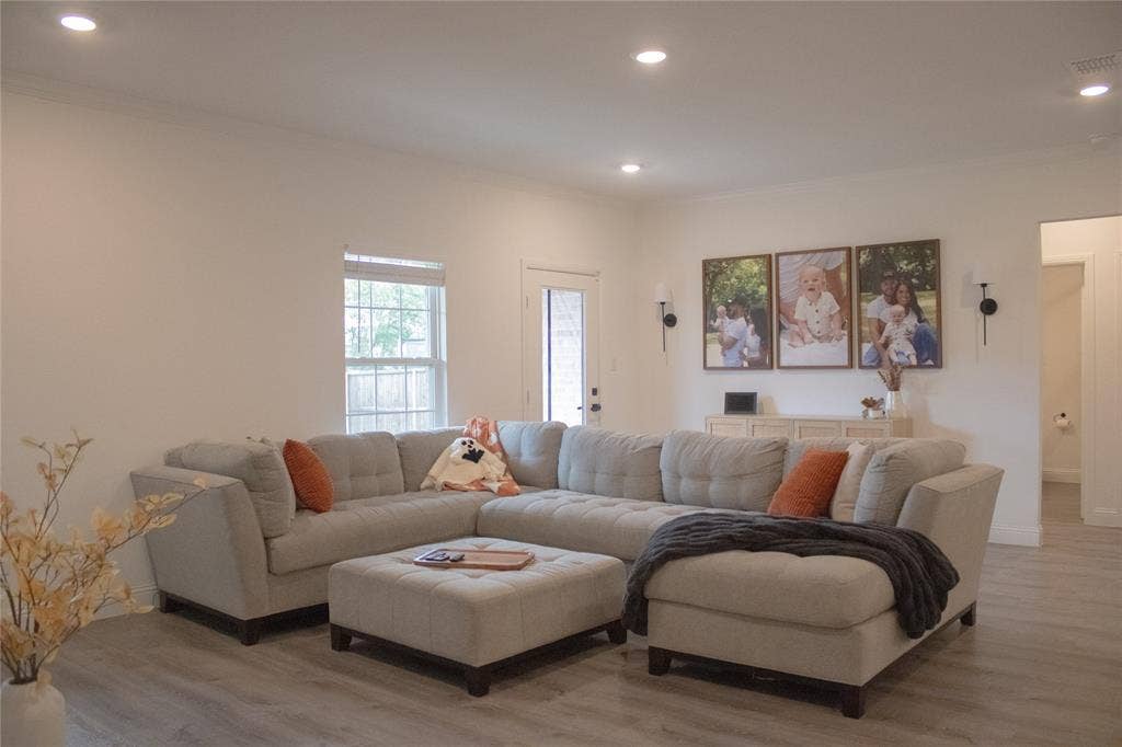 332 Lakeside Drive, Lavon, TX 75166