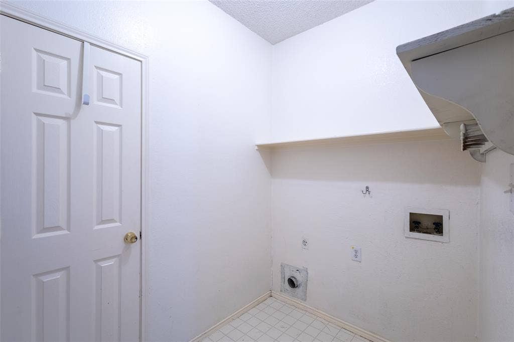 7836 Armor Lane, Frisco, TX 75035 7836 Armor Lane, Frisco, TX 75035