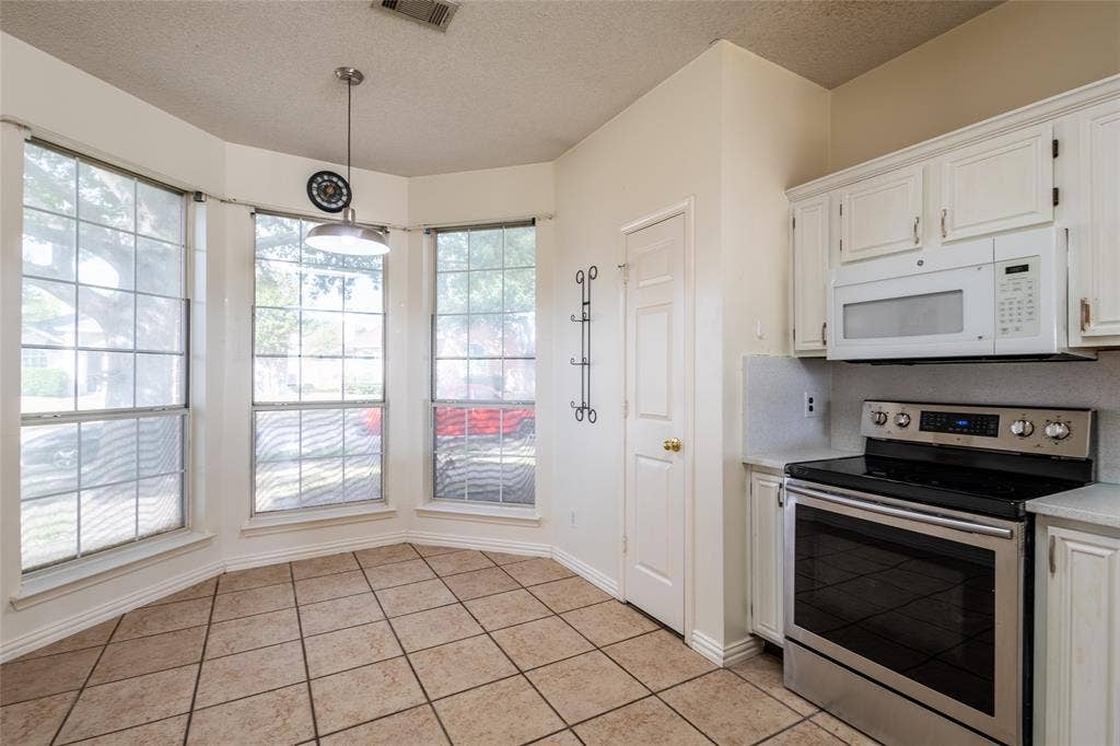 7836 Armor Lane, Frisco, TX 75035 7836 Armor Lane, Frisco, TX 75035