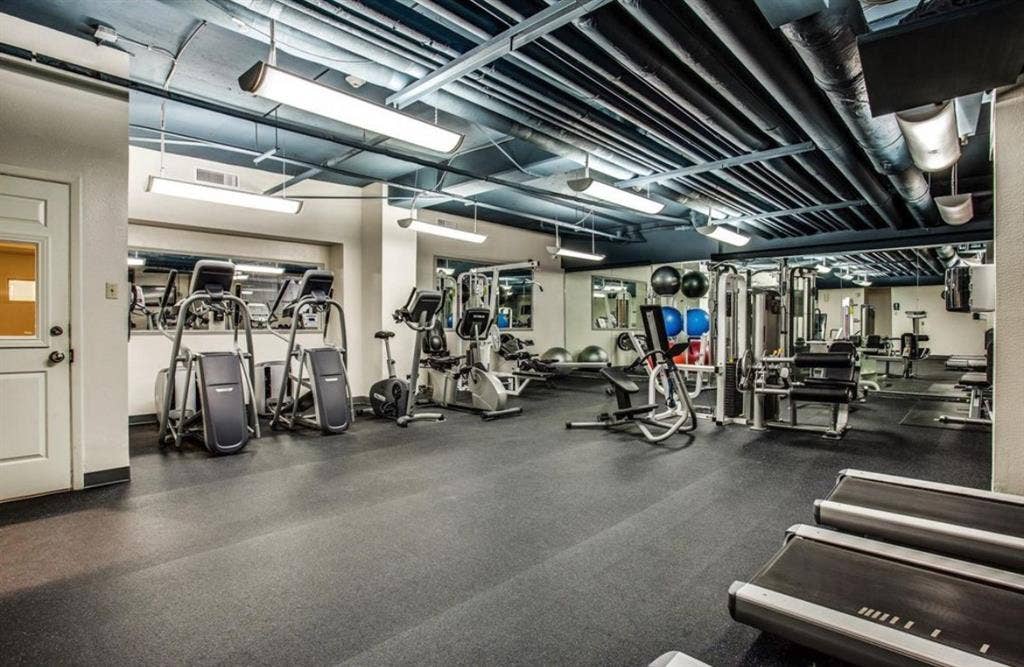 3883 Turtle Creek Boulevard, #907, Dallas, TX 75219 3883 Turtle Creek Boulevard, #907, Dallas, TX 75219