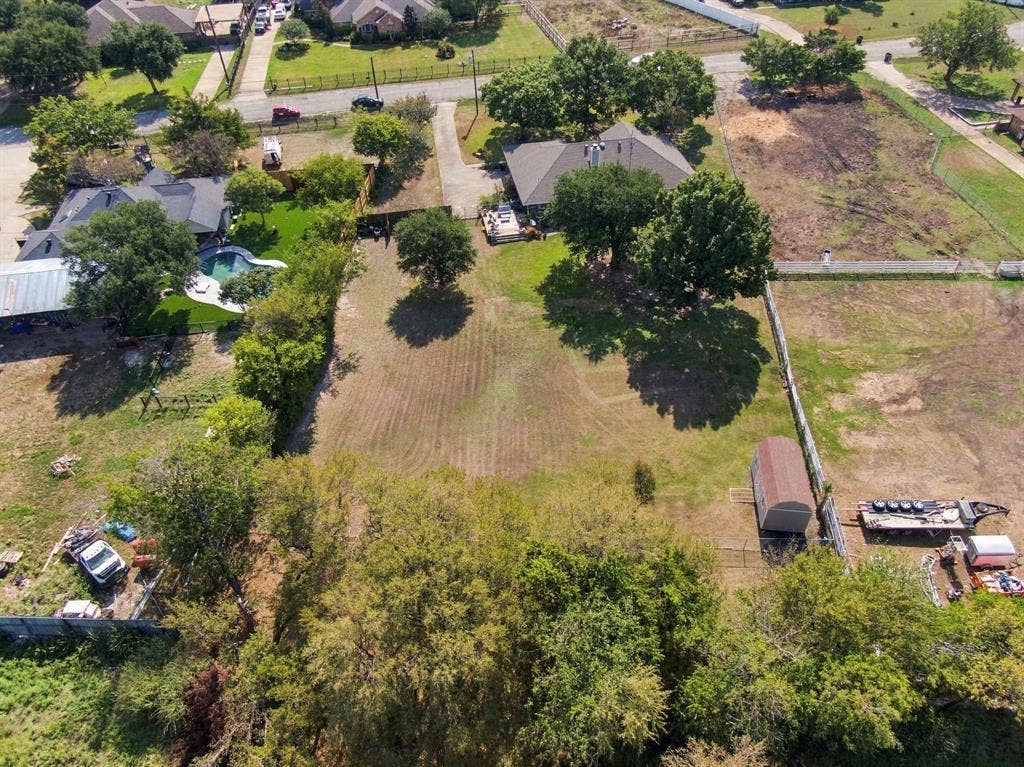 819 Nokomis Circle, Lancaster, TX 75146 819 Nokomis Circle, Lancaster, TX 75146