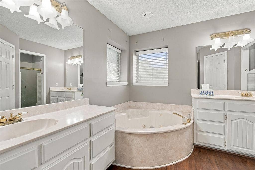 819 Nokomis Circle, Lancaster, TX 75146 819 Nokomis Circle, Lancaster, TX 75146