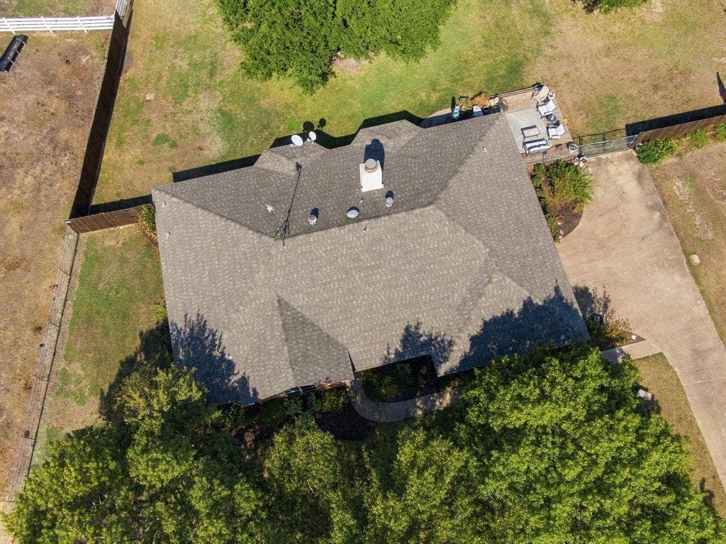 819 Nokomis Circle, Lancaster, TX 75146 819 Nokomis Circle, Lancaster, TX 75146