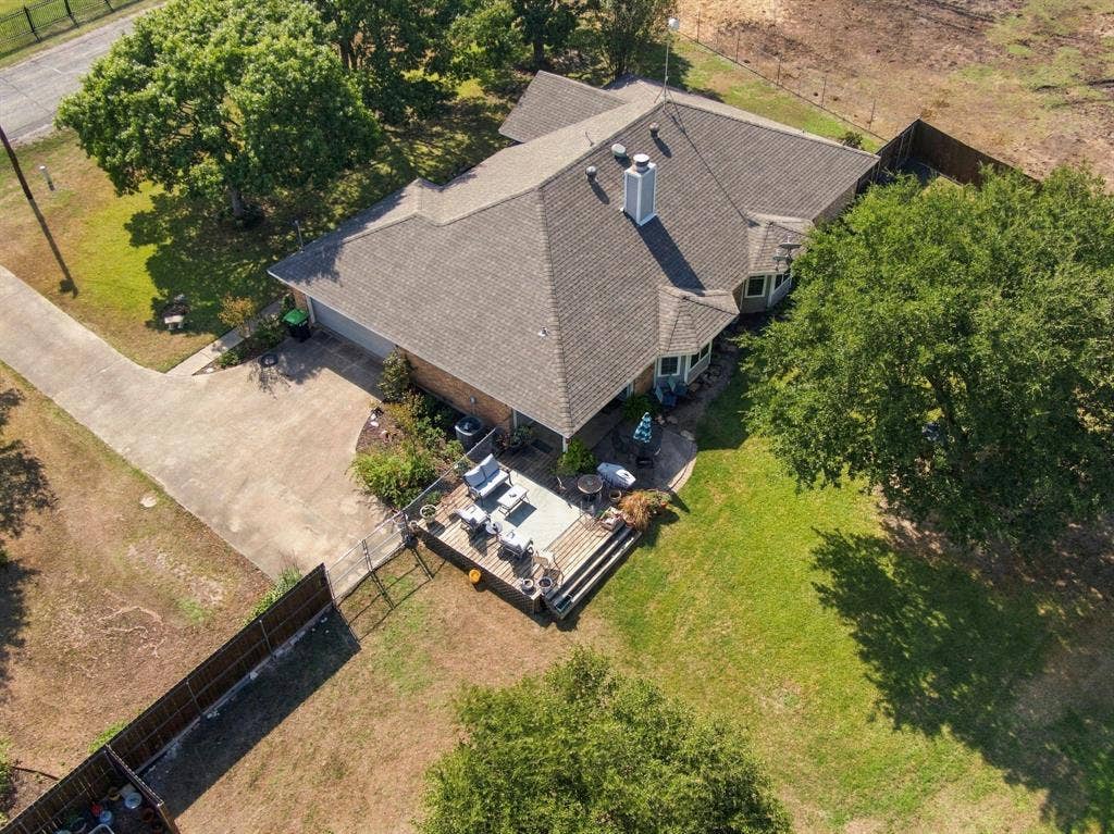 819 Nokomis Circle, Lancaster, TX 75146 819 Nokomis Circle, Lancaster, TX 75146
