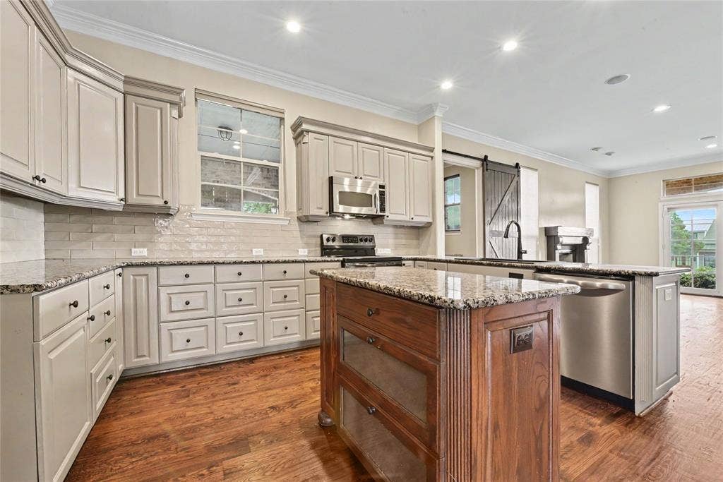 208 Cape Shore Drive, Kemp, TX 75143 Kitchen