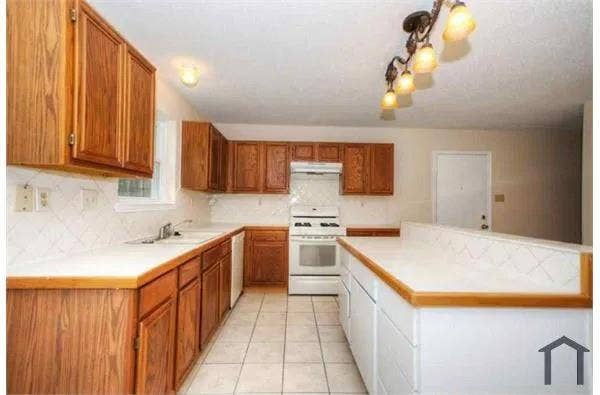 824 Foxwood Lane, Wylie, TX 75098 824 Foxwood Lane, Wylie, TX 75098