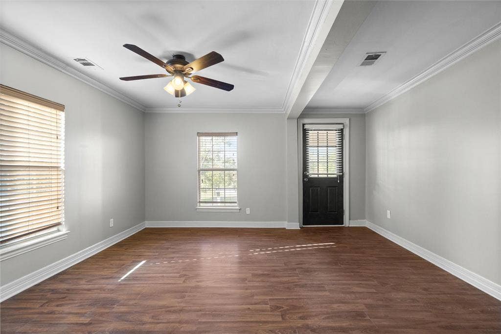 2100 Caddo Street, Dallas, TX 75204