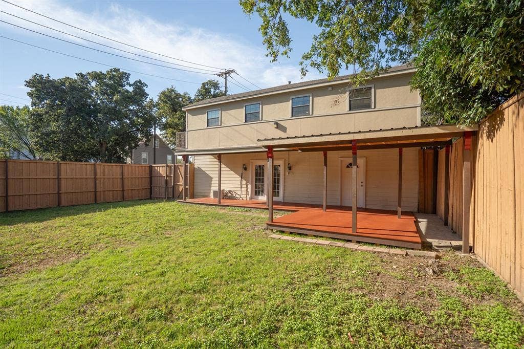 2100 Caddo Street, Dallas, TX 75204
