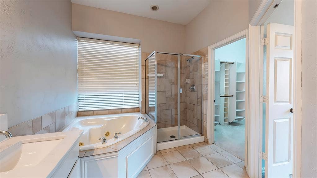 4400 Delaina Drive, Flower Mound, TX 75022 4400 Delaina Drive, Flower Mound, TX 75022