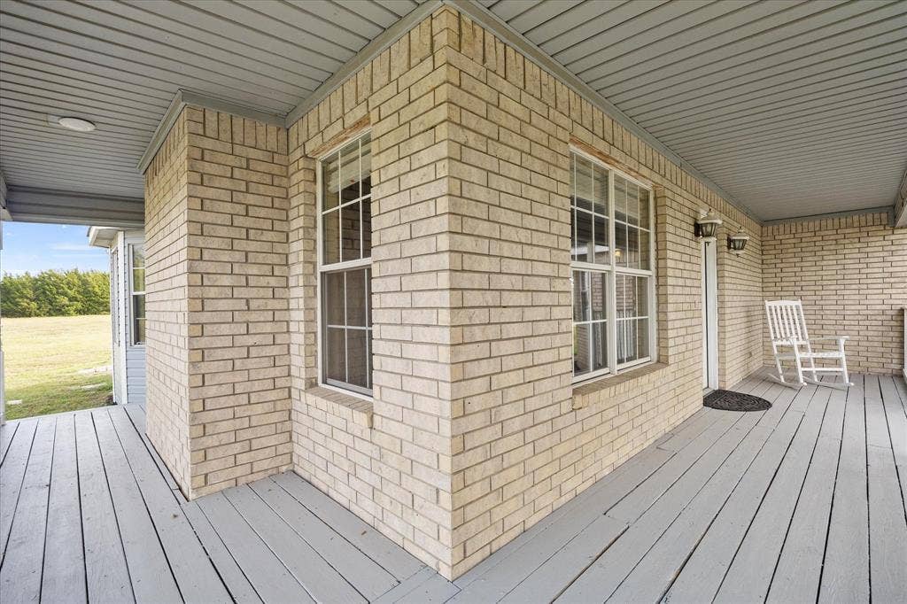 9 Amanda Lane, Rockwall, TX 75032 wrap around front porch