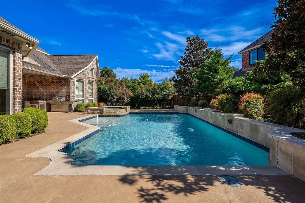 6705 Thorntree Drive, McKinney, TX 75072 6705 Thorntree Drive, McKinney, TX 75072
