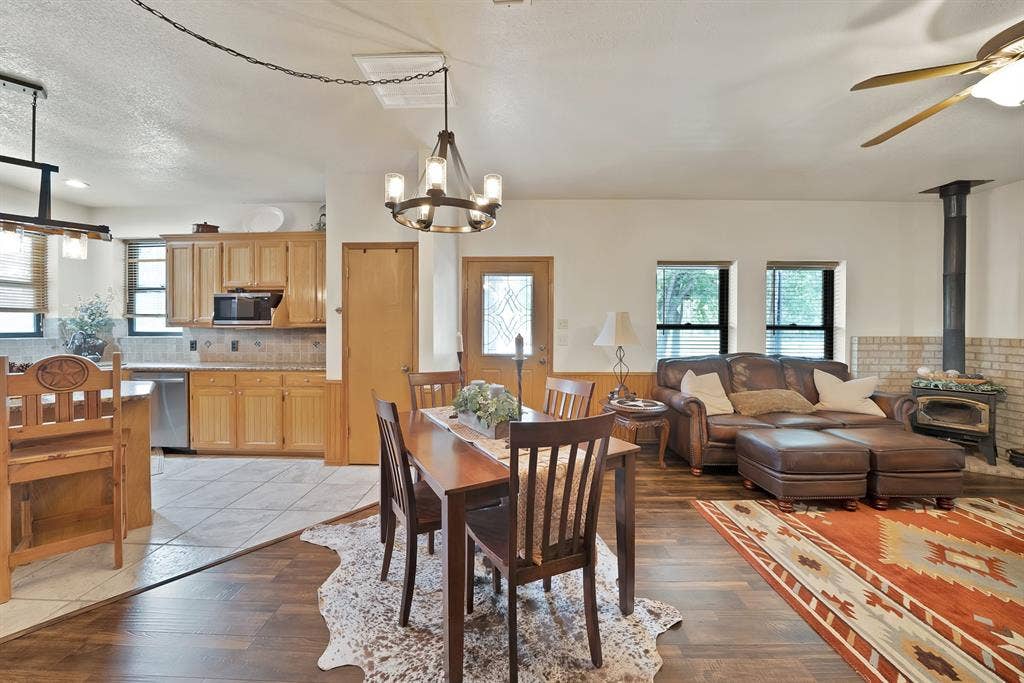 146 Private Road 1525, Bridgeport, TX 76426