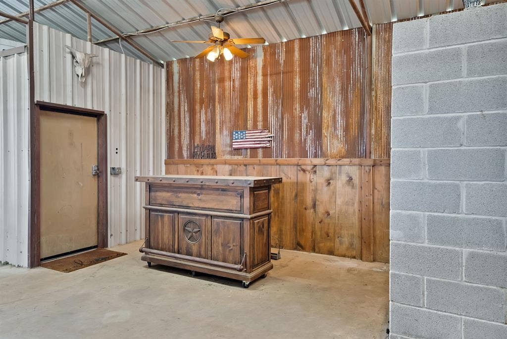 146 Private Road 1525, Bridgeport, TX 76426