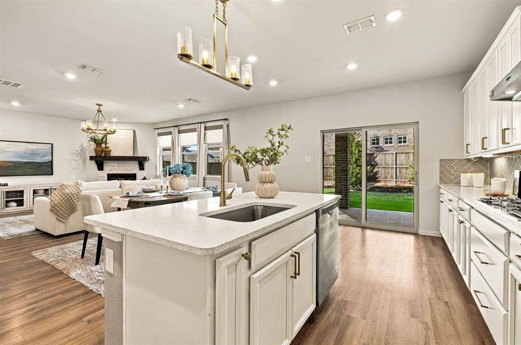 2329 Bella Court, Carrollton, TX 75010