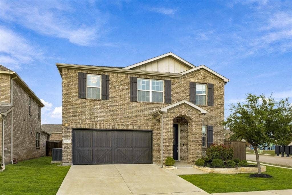 2329 Bella Court, Carrollton, TX 75010