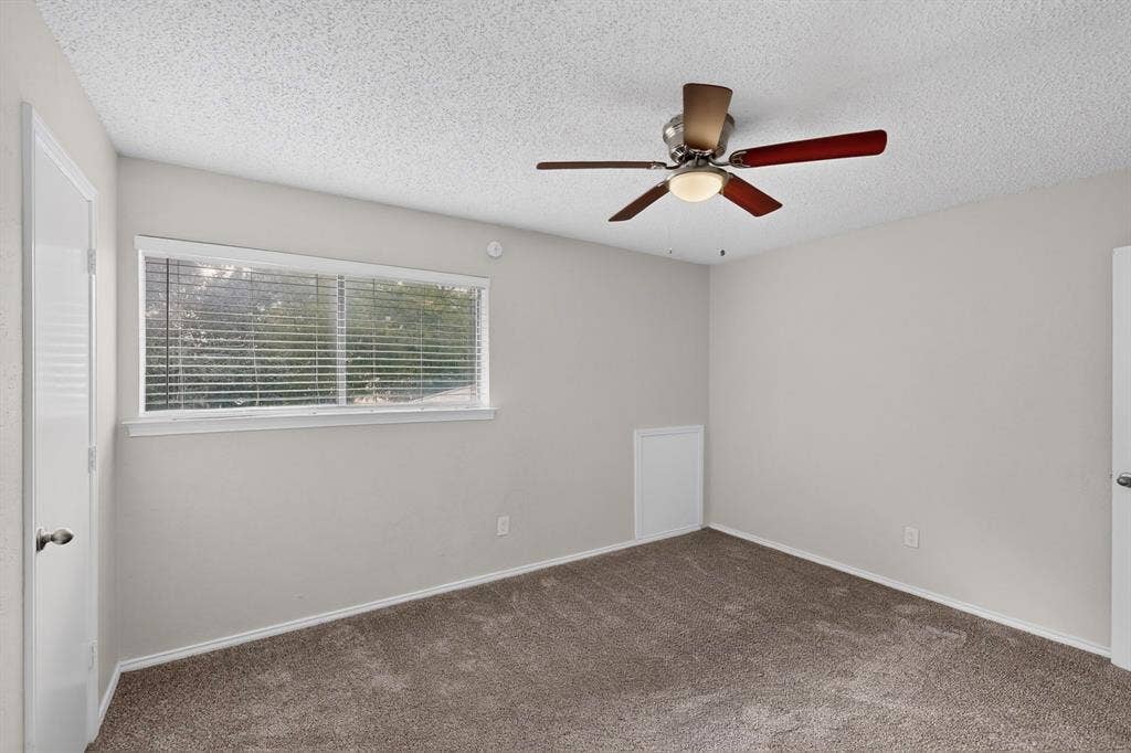 910 N Nursery Road, Irving, TX 75061 910 N Nursery Road, Irving, TX 75061