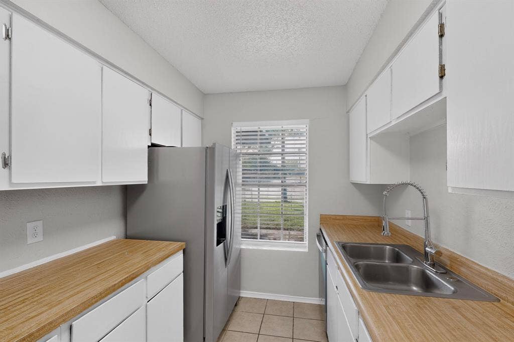 910 N Nursery Road, Irving, TX 75061 910 N Nursery Road, Irving, TX 75061