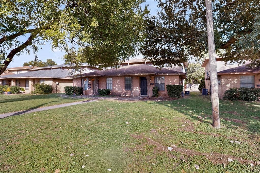 910 N Nursery Road, Irving, TX 75061 910 N Nursery Road, Irving, TX 75061
