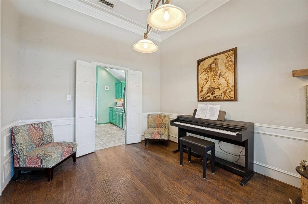 755 Red River Trail, Irving, TX 75063 755 Red River Trail, Irving, TX 75063
